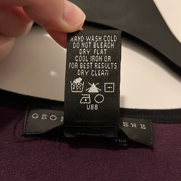 ⚡️ 3 for $20 ⚡️ Geoffrey Beene Purple and Black 3/4 Sleeve Sweater - Picture 7 of 7